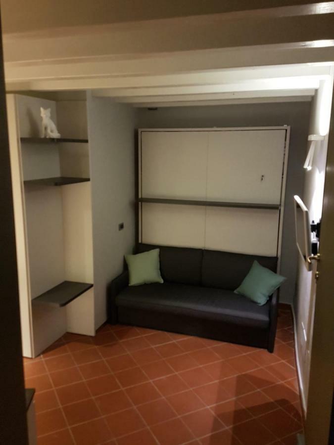 Goccia Di Lago Desenzano del Garda Exterior foto