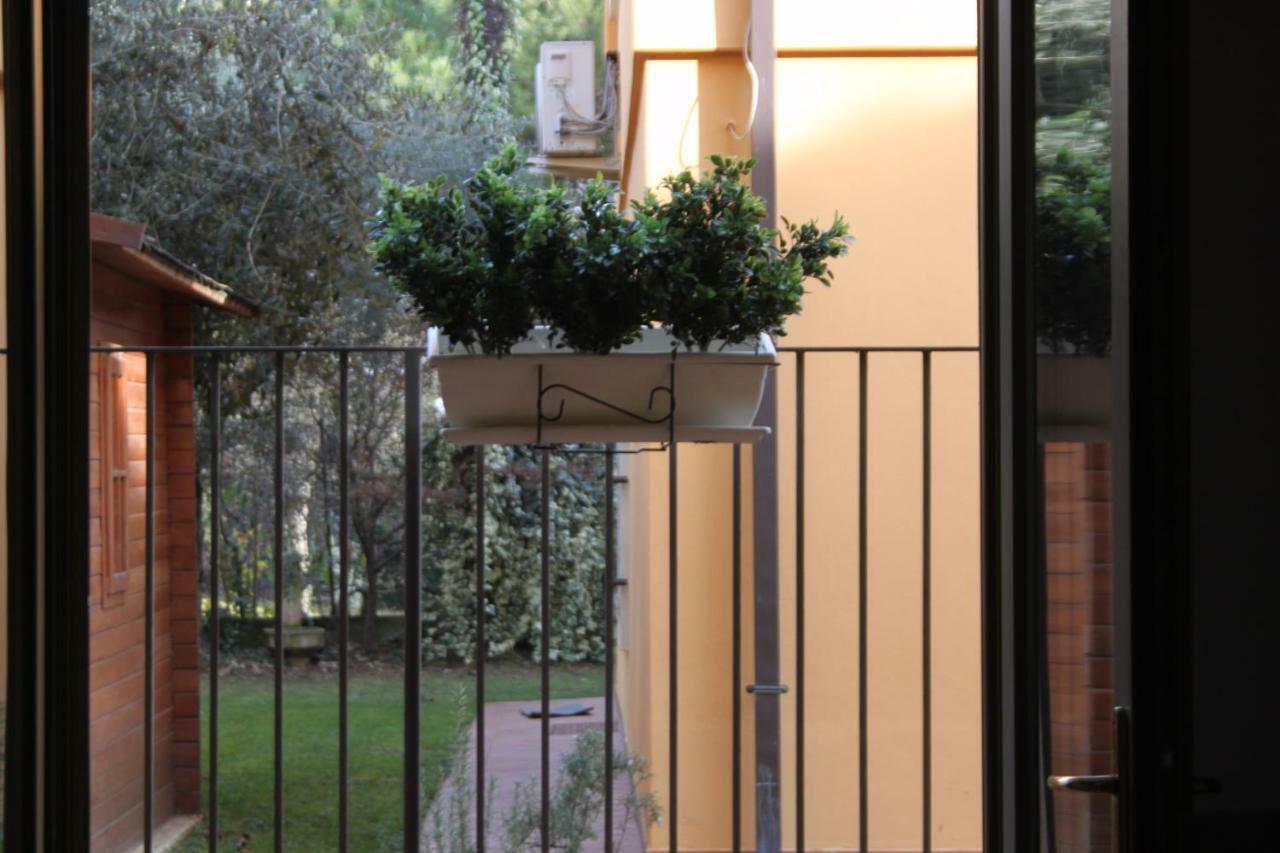 Goccia Di Lago Desenzano del Garda Exterior foto