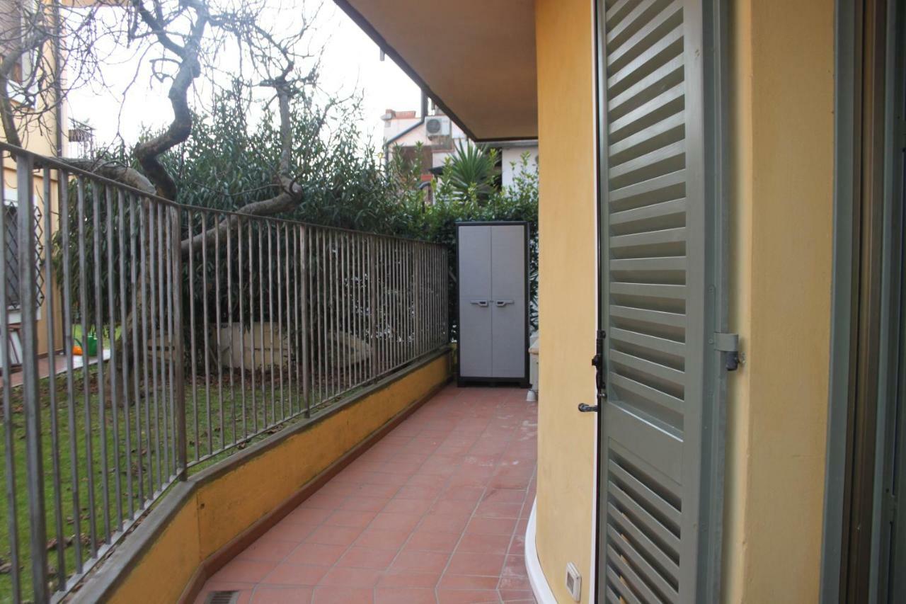 Goccia Di Lago Desenzano del Garda Exterior foto